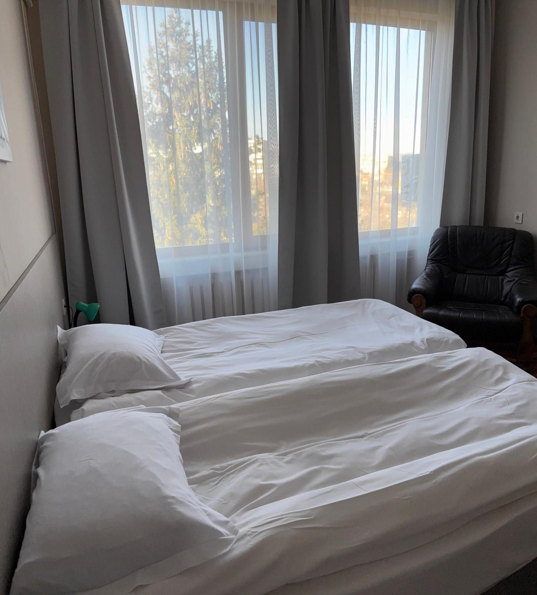 Apart Hotel Central Razgrad ภายนอก รูปภาพ