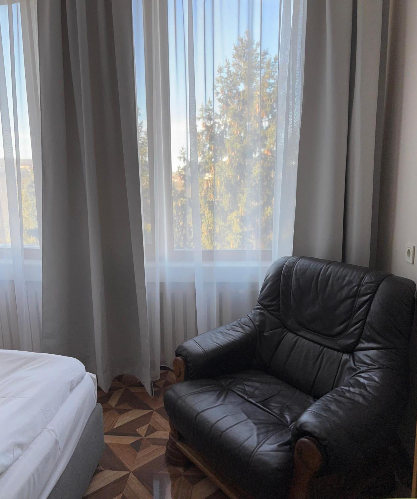 Apart Hotel Central Razgrad ภายนอก รูปภาพ